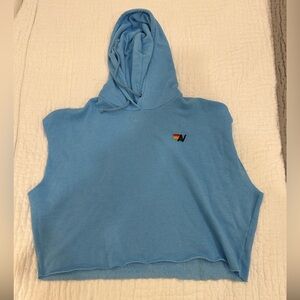 LOGO EMBROIDERY SLEEVELESS RELAXED CROPPED PULLOVER HOODIE - SKY